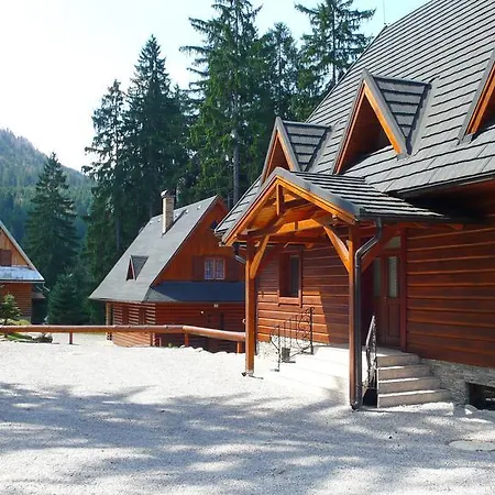 아파트 Harmony Ap 루좀베로크